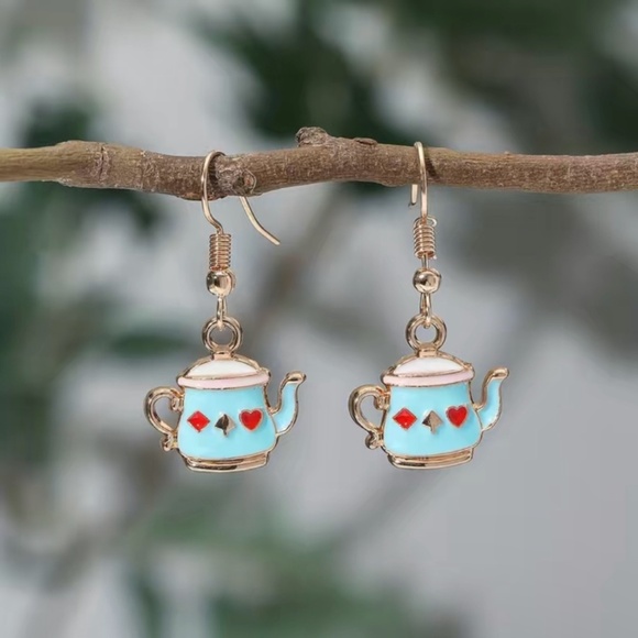 New Cartoon Enamel Sewing Machine, Camera, Teapot, Telephone Earrings - Picture 4 of 8